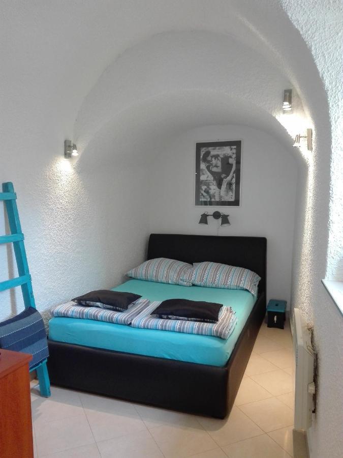 Studio Toma With Private Parking Place Sibenik Ngoại thất bức ảnh